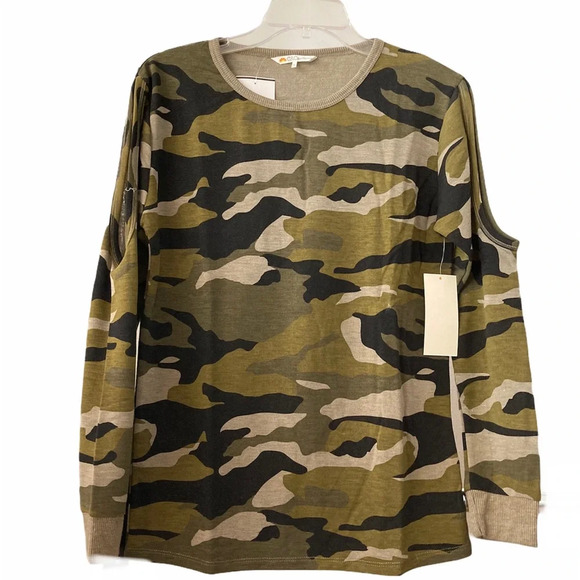 C&C California Camo  Long Sleeves Cold Shoulder Top Small BNWT - Picture 1 of 6